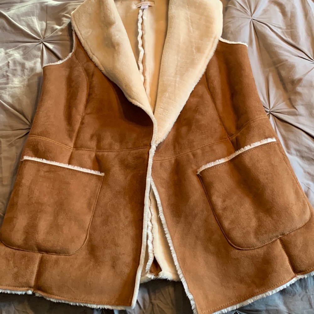 Camel/white vest